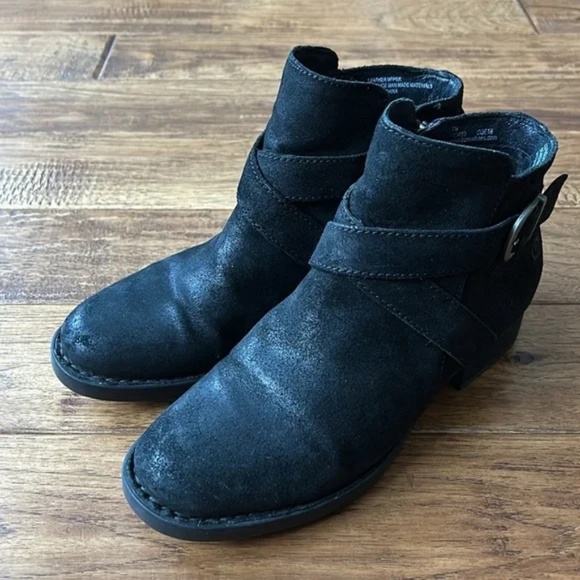 Born Trinculo Leather Ankle Boots Booties Black Buckle Detail Womens Size 7 - Picture 6 of 12